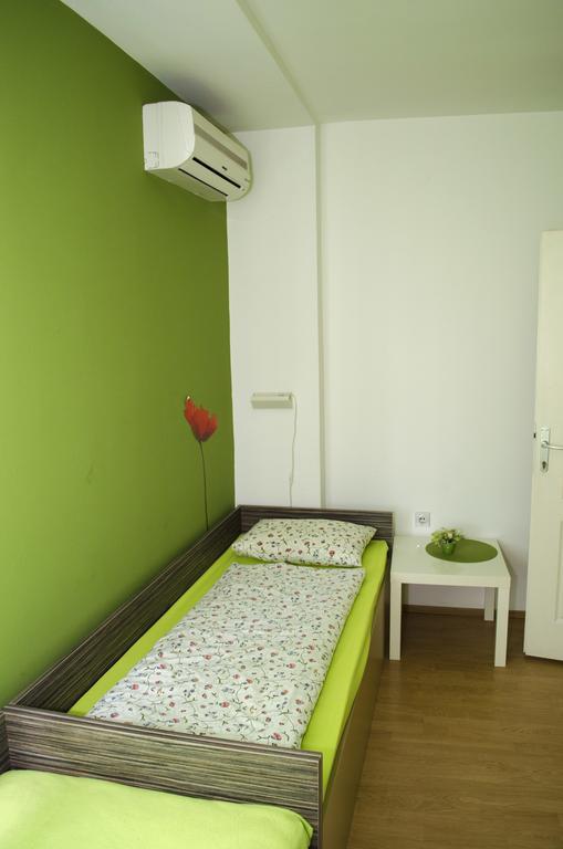 Sweet Apartments Or Rooms Ni Exterior foto